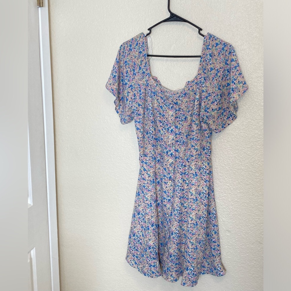 Colorful flower print sienna sky dress fake buttons down the shoulder sleeves